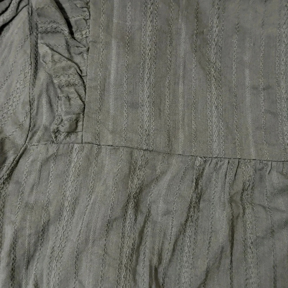 Loft Ruffle Cropped Blouse, Color Olive Green Size L - Picture 13 of 16